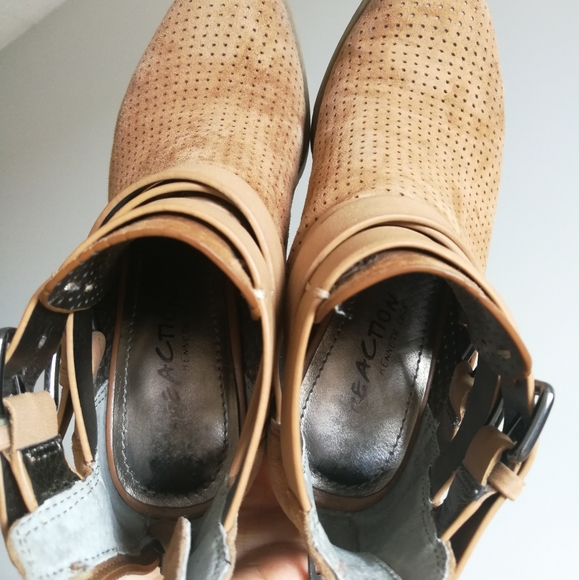 Kenneth Cole Raw Luck Strappy Cutout Ankle Booties - Picture 7 of 8